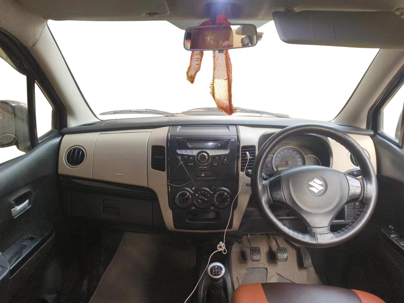 2018 Maruti Wagon R 1.0 VXI, Petrol, Manual, 68,301 km, interior