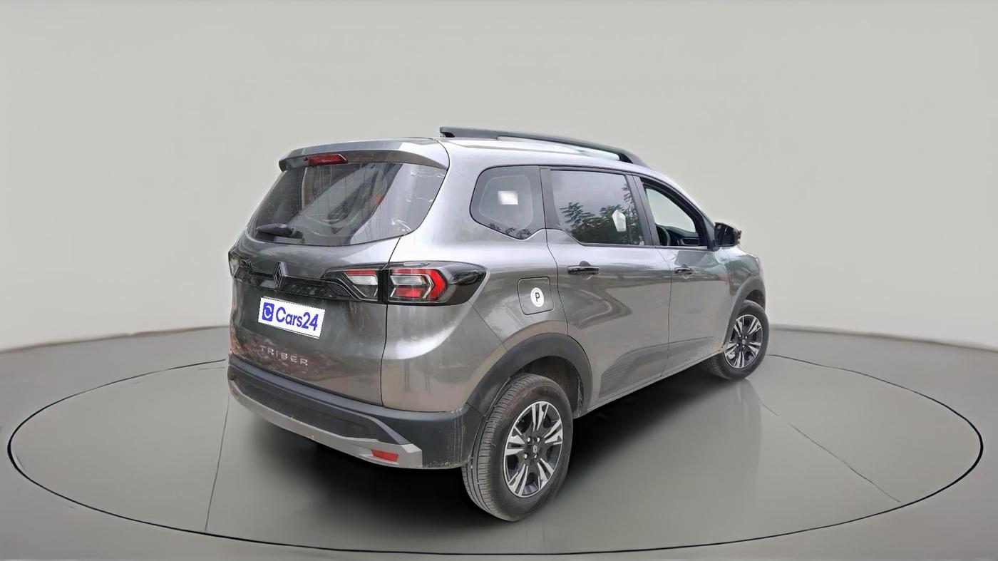 2026 Renault TRIBER Emotion EASY-R AMT, Petrol, Automatic, 3,278 km, exterior