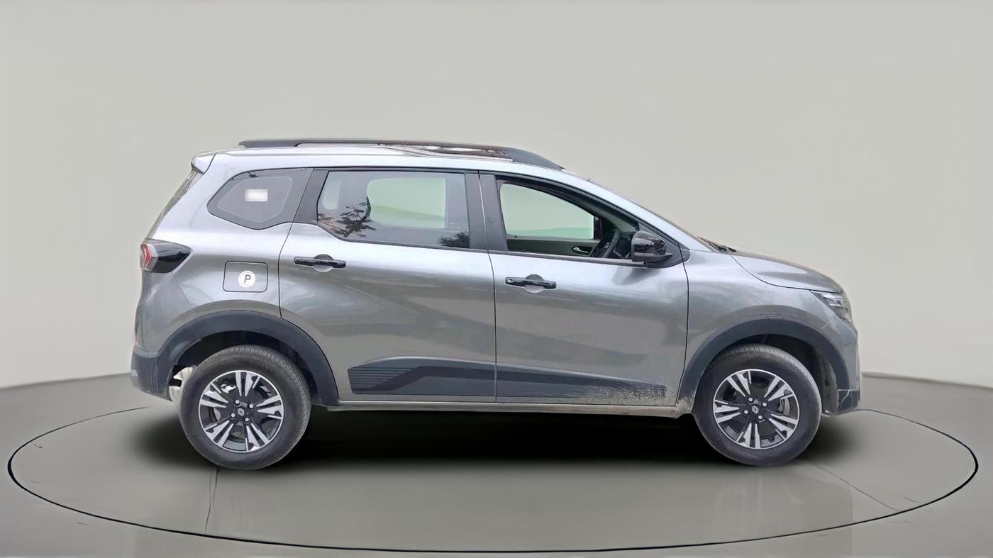 2026 Renault TRIBER Emotion EASY-R AMT, Petrol, Automatic, 3,278 km, exterior