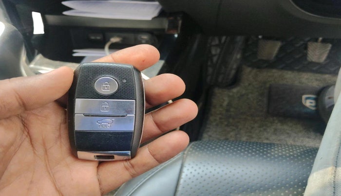 2020 KIA SELTOS HTK PLUS 1.5 DIESEL, Diesel, Manual, 1,17,456 km, interior