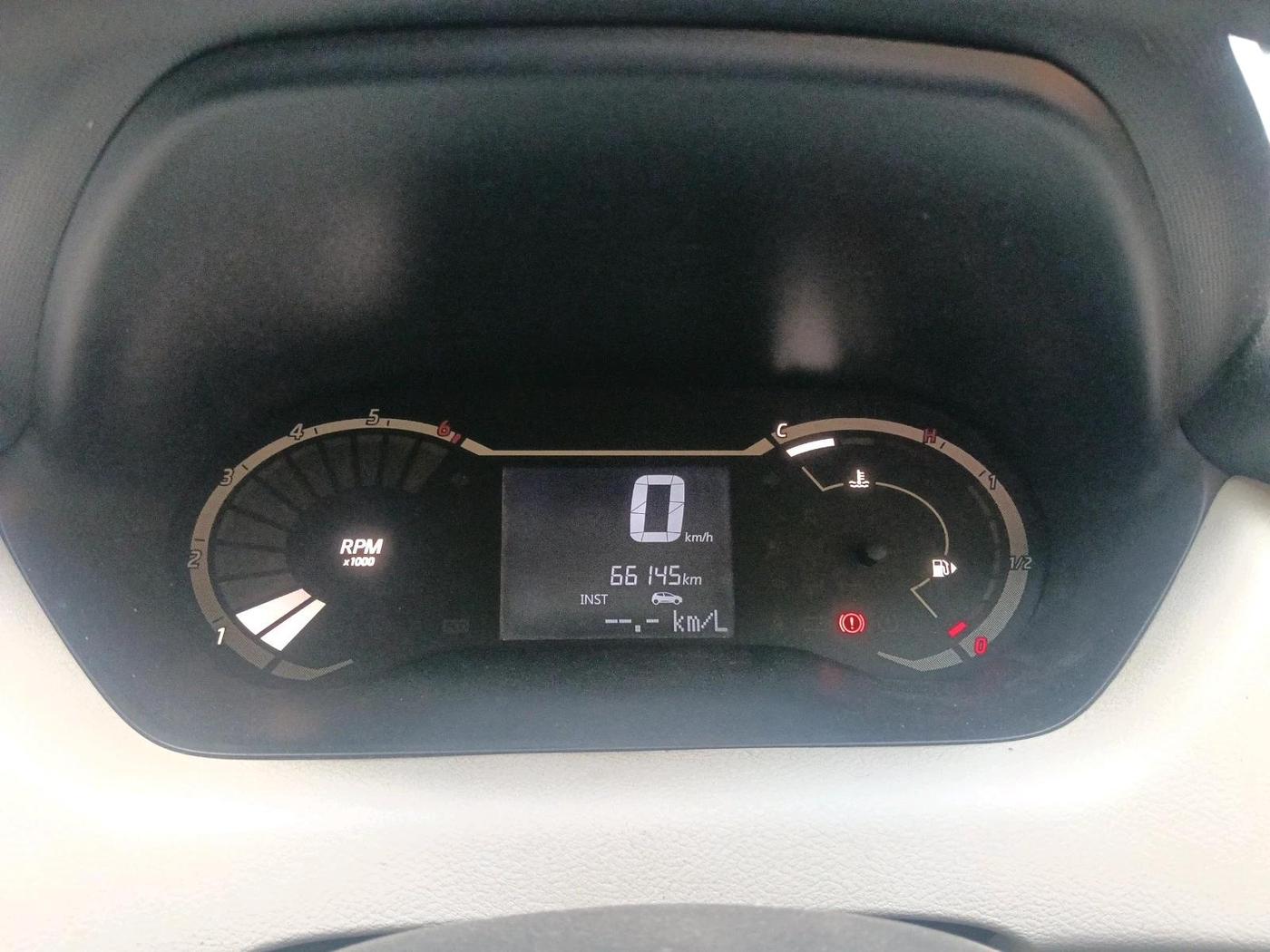 2022 Nissan MAGNITE XL, Petrol, Manual, 66,145 km, interior