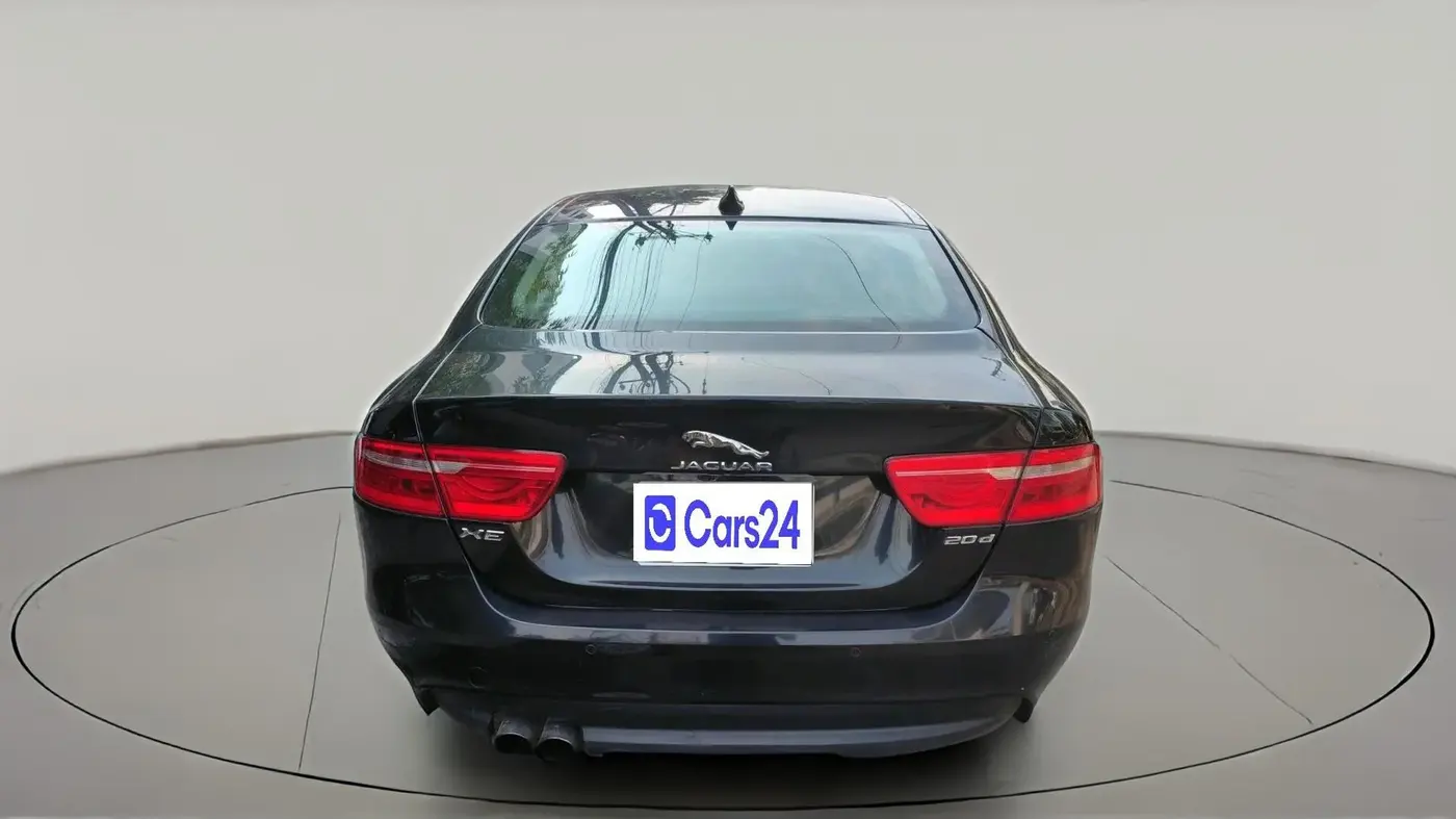 2017 Jaguar XE PRESTIGE DIESEL, Diesel, Automatic, 95,204 km, exterior