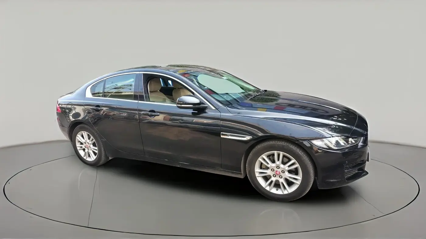 2017 Jaguar XE PRESTIGE DIESEL, Diesel, Automatic, 95,204 km, exterior