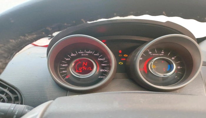 2013 Mahindra XUV500 W8, Diesel, Manual, 1,27,460 km, interior