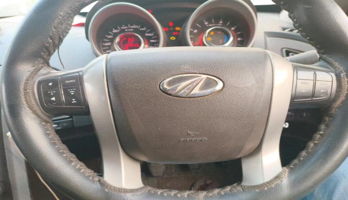 2013 Mahindra XUV500 W8, Diesel, Manual, 1,27,460 km, interior