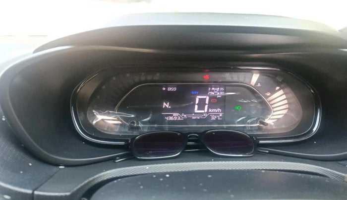 2023 Tata NEXON XZA PLUS LUX SUNROOF RED DARK PETROL, Petrol, Automatic, 43,693 km, interior