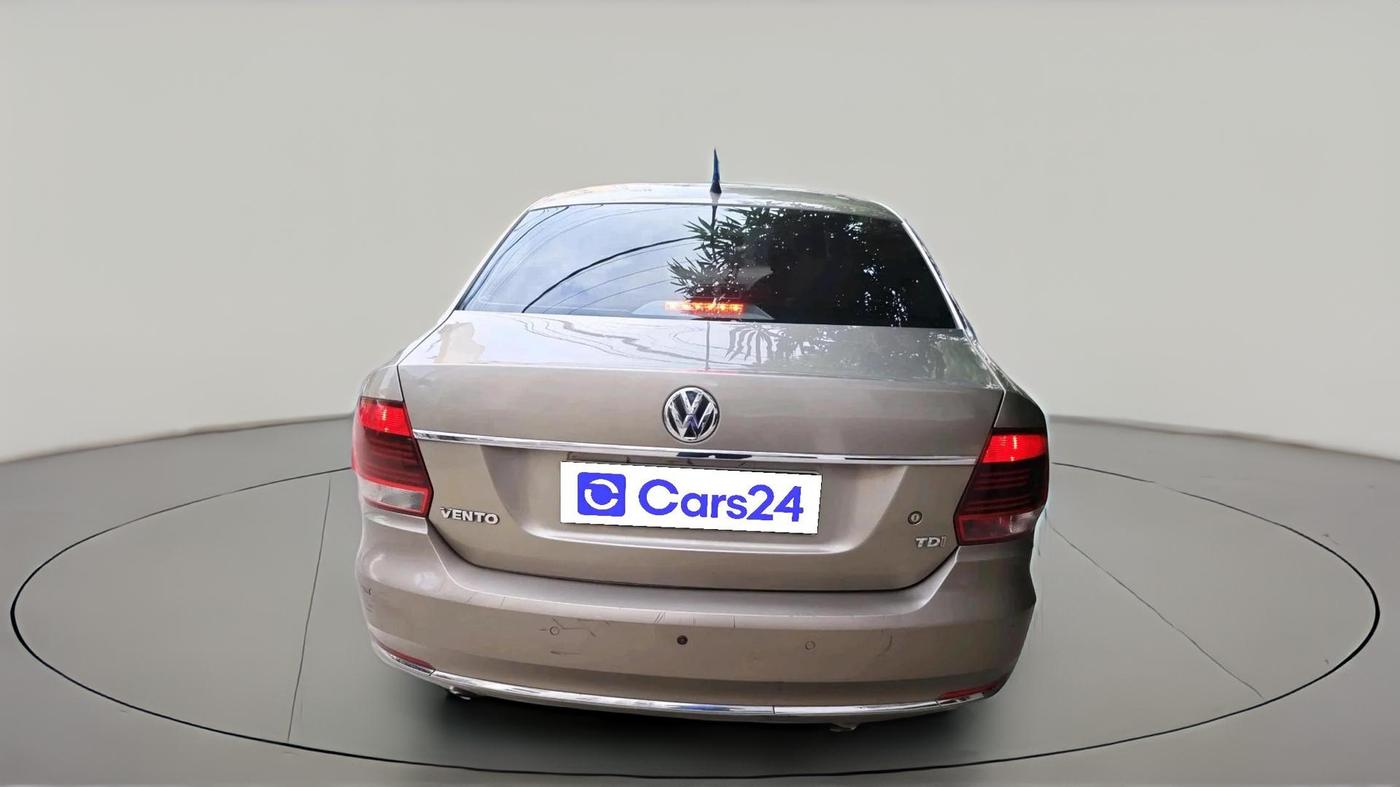 2016 Volkswagen Vento HIGHLINE 1.5 AT, Diesel, Automatic, 1,65,113 km, exterior