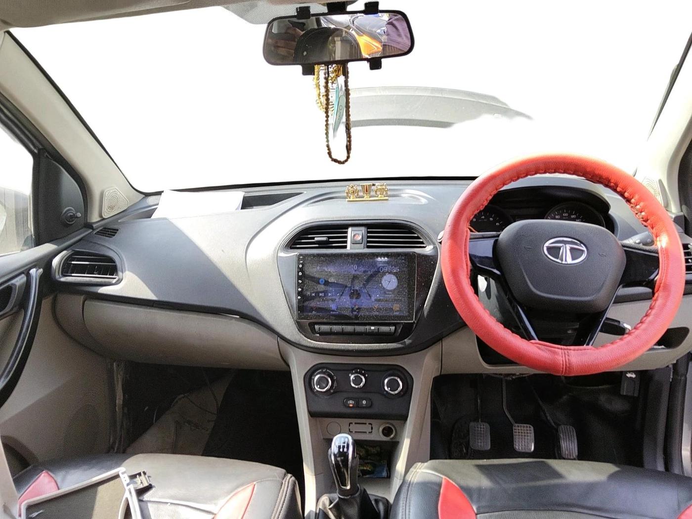 2018 Tata Tiago XM PETROL, Petrol, Manual, 1,34,000 km, interior