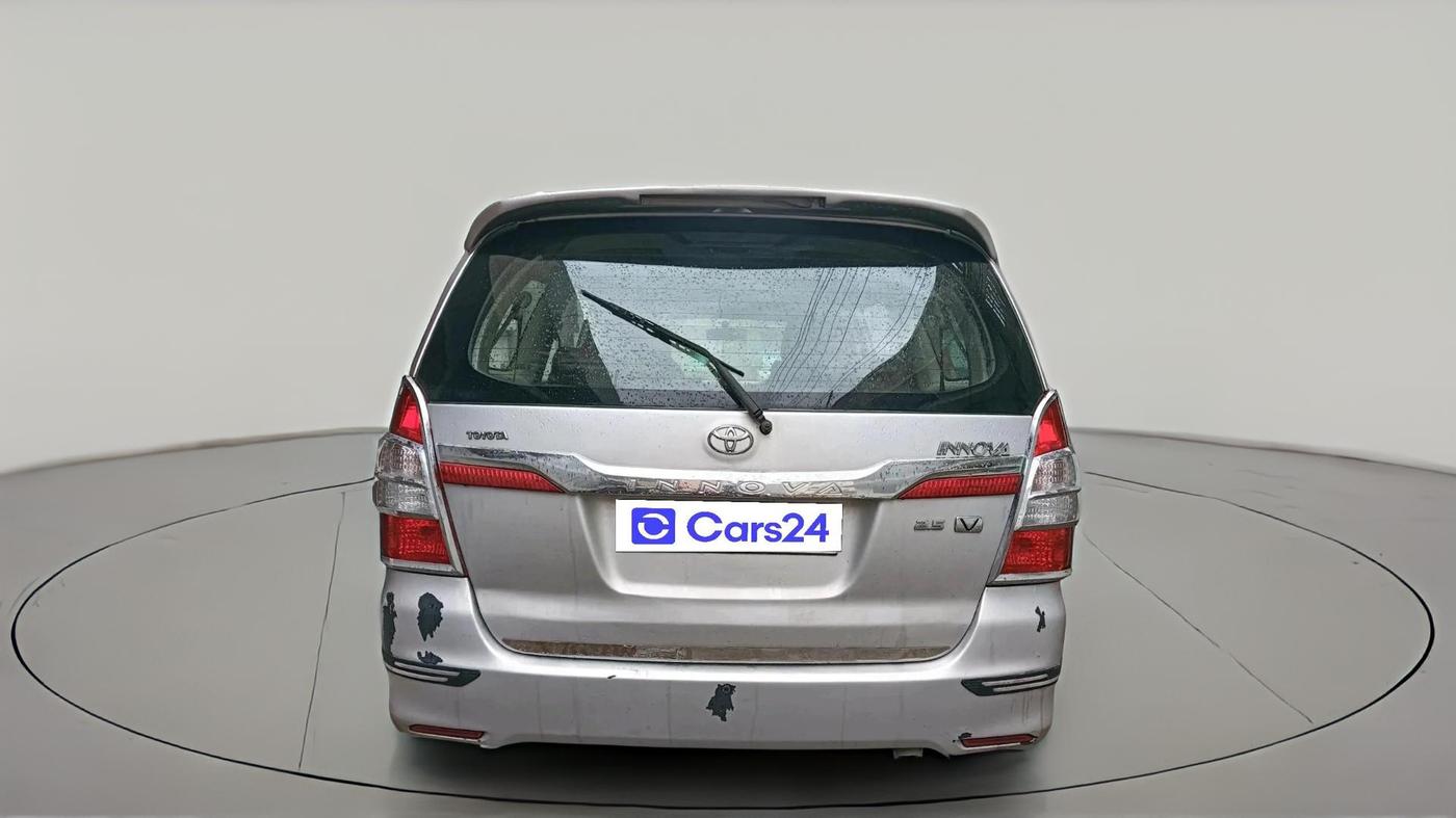 2012 Toyota Innova 2.5 GX 7 STR, Diesel, Manual, 4,28,711 km, exterior