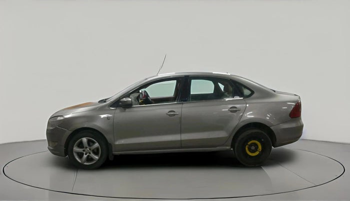 2015 Skoda Rapid 1.5 TDI CR AMBITION WITH ALLOY, Diesel, Manual, 2,09,444 km, exterior