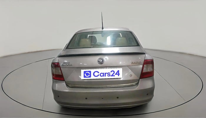 2015 Skoda Rapid 1.5 TDI CR AMBITION WITH ALLOY, Diesel, Manual, 2,09,444 km, exterior