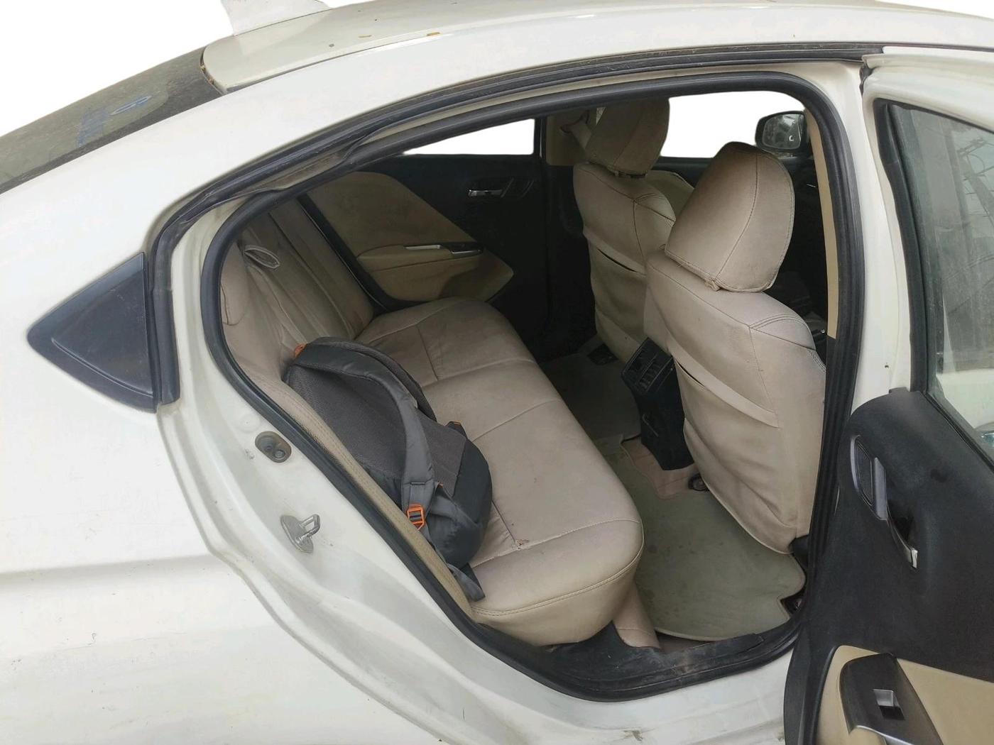 2014 Honda City 1.5L I-VTEC V MT, Petrol, Manual, 1,06,972 km, interior