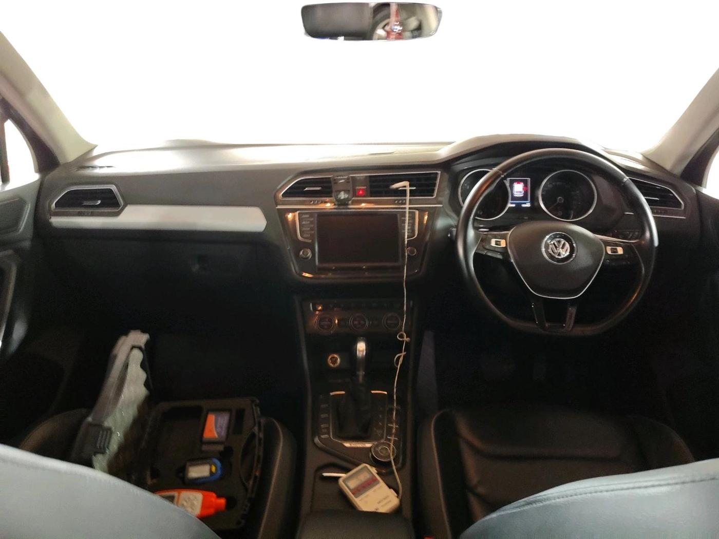 2017 Volkswagen TIGUAN COMFORTLINE TDI AT, Diesel, Automatic, 95,966 km, interior