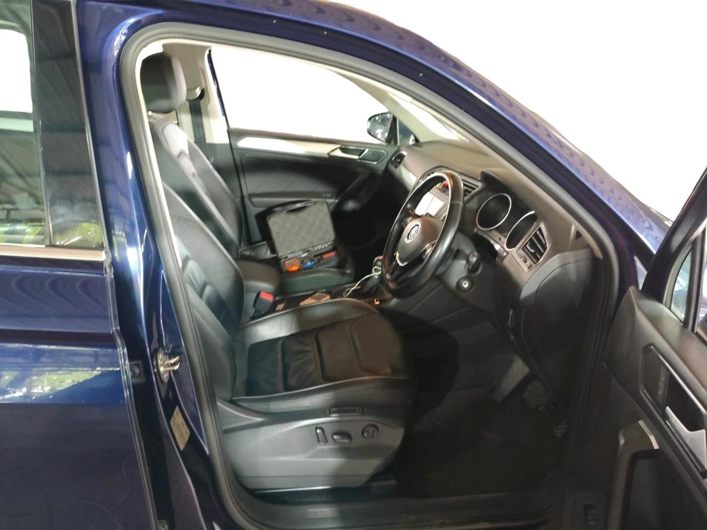 2017 Volkswagen TIGUAN COMFORTLINE TDI AT, Diesel, Automatic, 95,966 km, interior