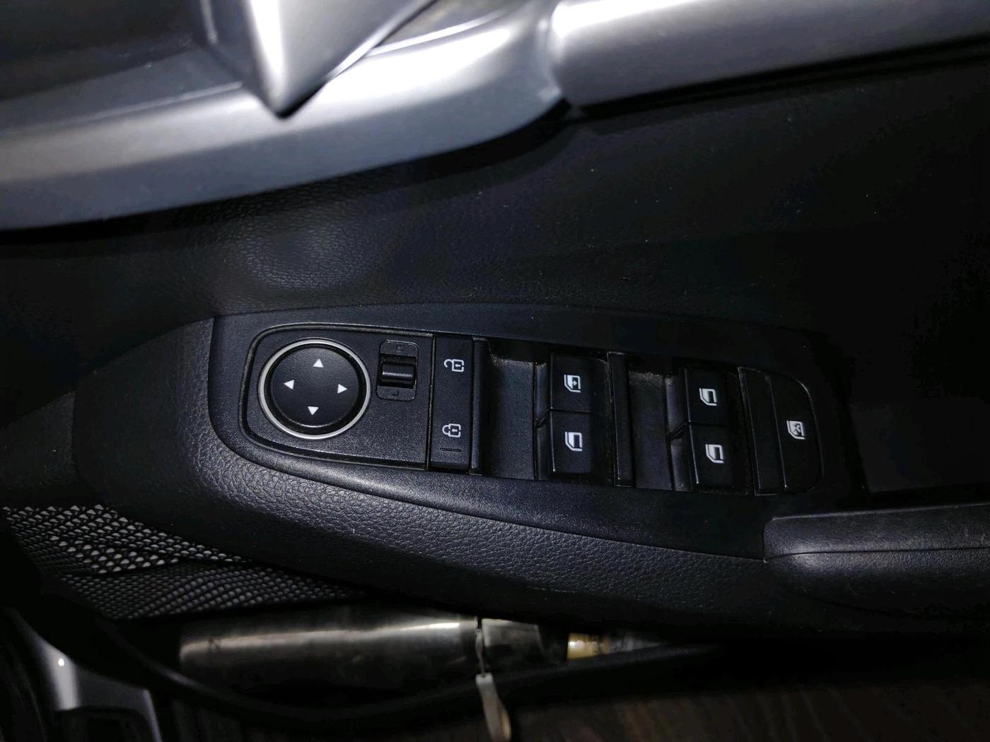 2021 KIA SELTOS HTK 1.5 PETROL, Petrol, Manual, 19,840 km, interior