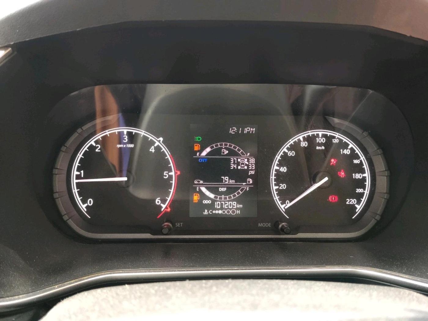 2021 Tata Safari XT, Diesel, Manual, 1,07,209 km, interior