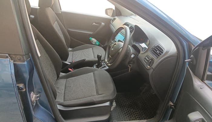 2017 Volkswagen Ameo TRENDLINE 1.2L, Petrol, Manual, 22,877 km, interior