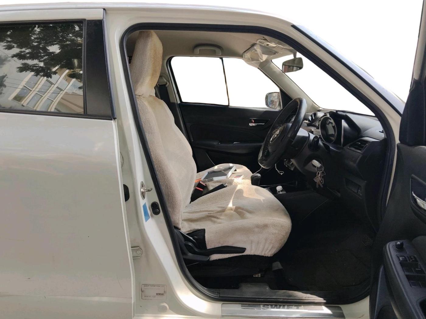 2018 Maruti Swift VXI AMT, Petrol, Automatic, 78,567 km, interior