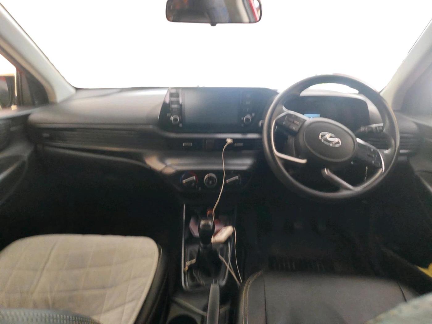 2020 Hyundai NEW I20 SPORTZ 1.2 MT, Petrol, Manual, 1,05,249 km, interior