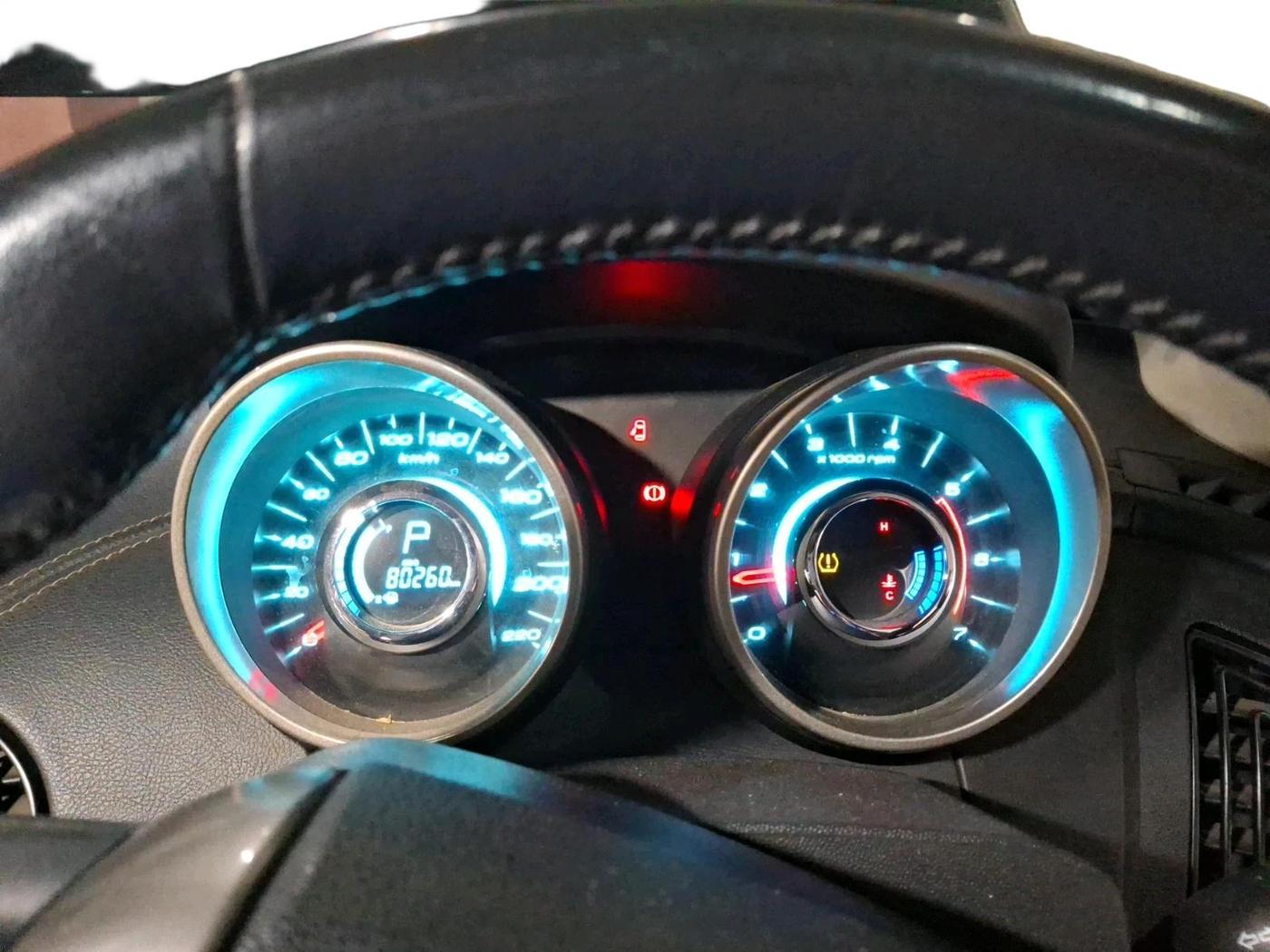 2021 Mahindra XUV500 W11 AT, Diesel, Automatic, 80,260 km, interior