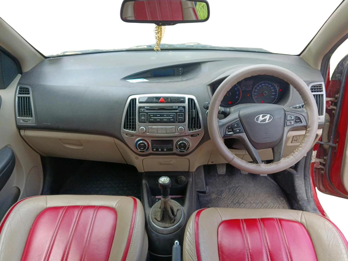 2013 Hyundai i20 ASTA 1.2, Petrol, Manual, 77,549 km, interior