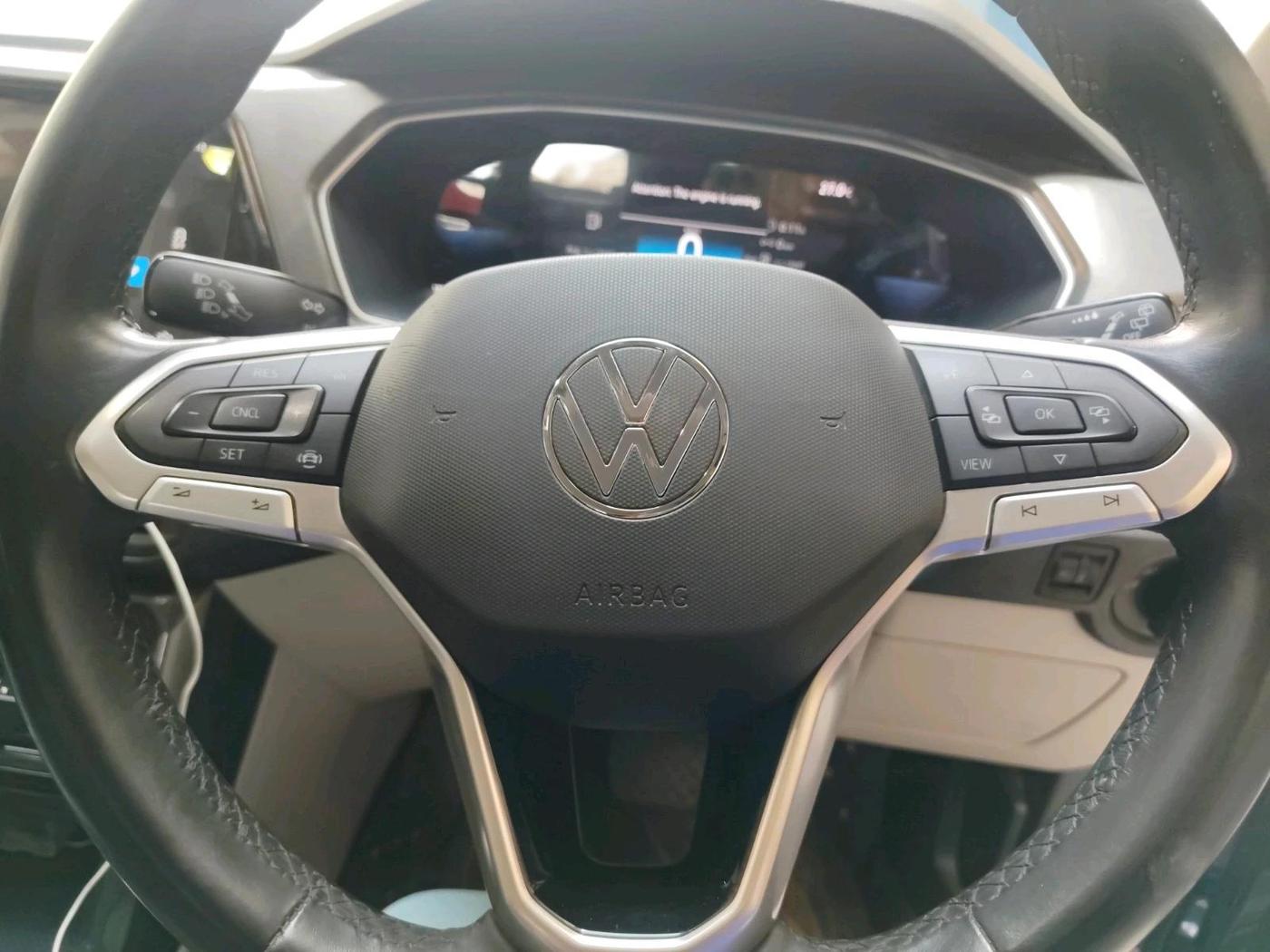 2023 Volkswagen TAIGUN TOPLINE 1.0 TSI AT, Petrol, Automatic, 30,785 km, interior