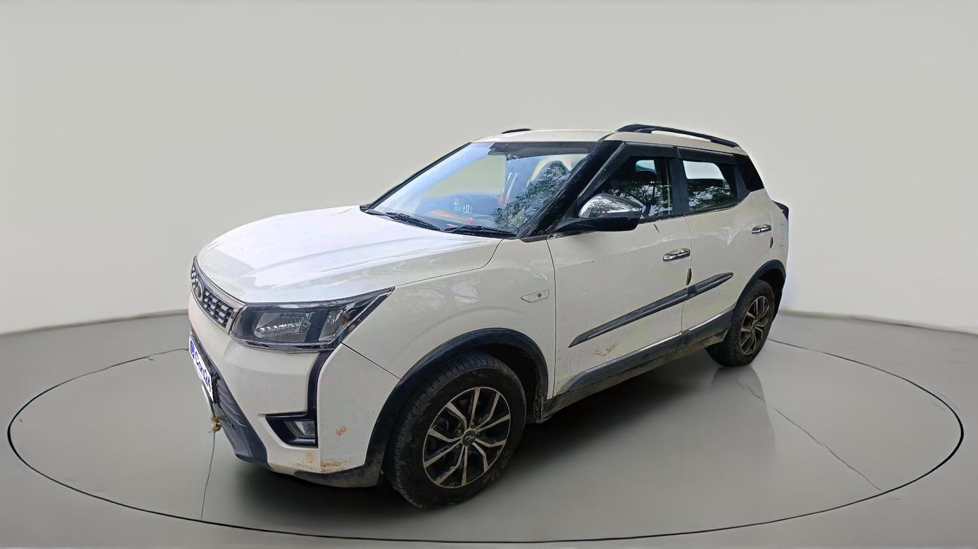 2020 Mahindra XUV300 W6 1.5 Diesel, Diesel, Manual, 94,553 km, exterior