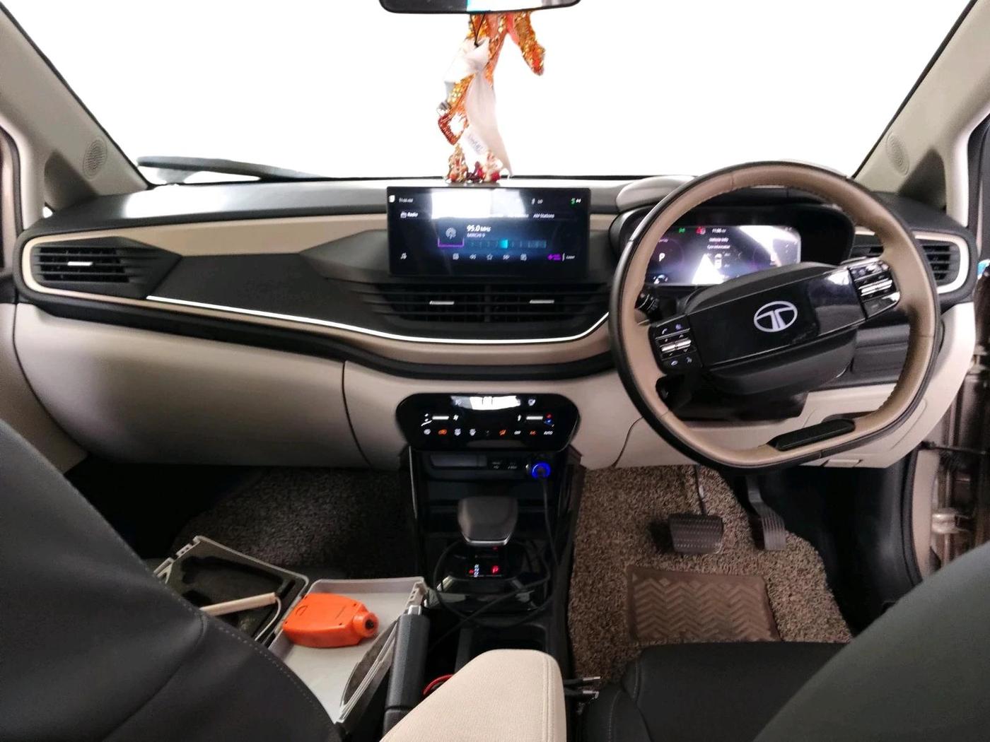 2025 Tata ALTROZ Accomplished Plus S Petrol 6DCT, Petrol, Automatic, 11,831 km, interior
