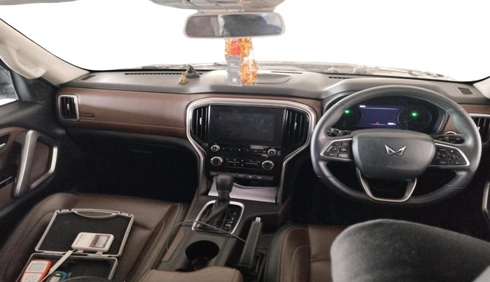 2022 Mahindra SCORPIO-N Z8 L PETROL AT 7 STR, Petrol, Automatic, 46,914 km, interior