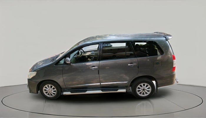 2014 Toyota Innova 2.5 VX 7 STR, Diesel, Manual, 1,94,169 km, exterior