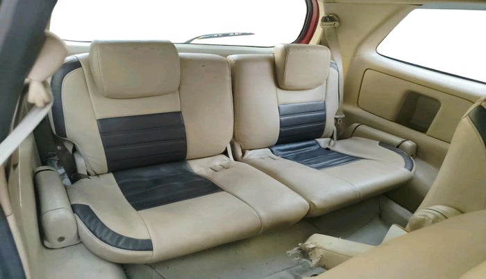 2008 Toyota Innova G4 2.5 7 STR, Diesel, Manual, 2,72,304 km, interior
