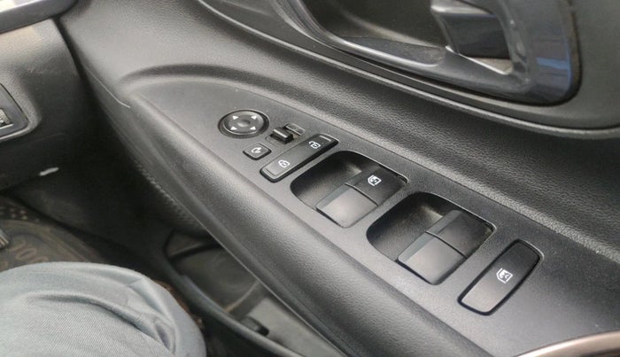 2022 Hyundai NEW I20 ASTA (O) 1.2 MT, Petrol, Manual, 37,642 km, interior