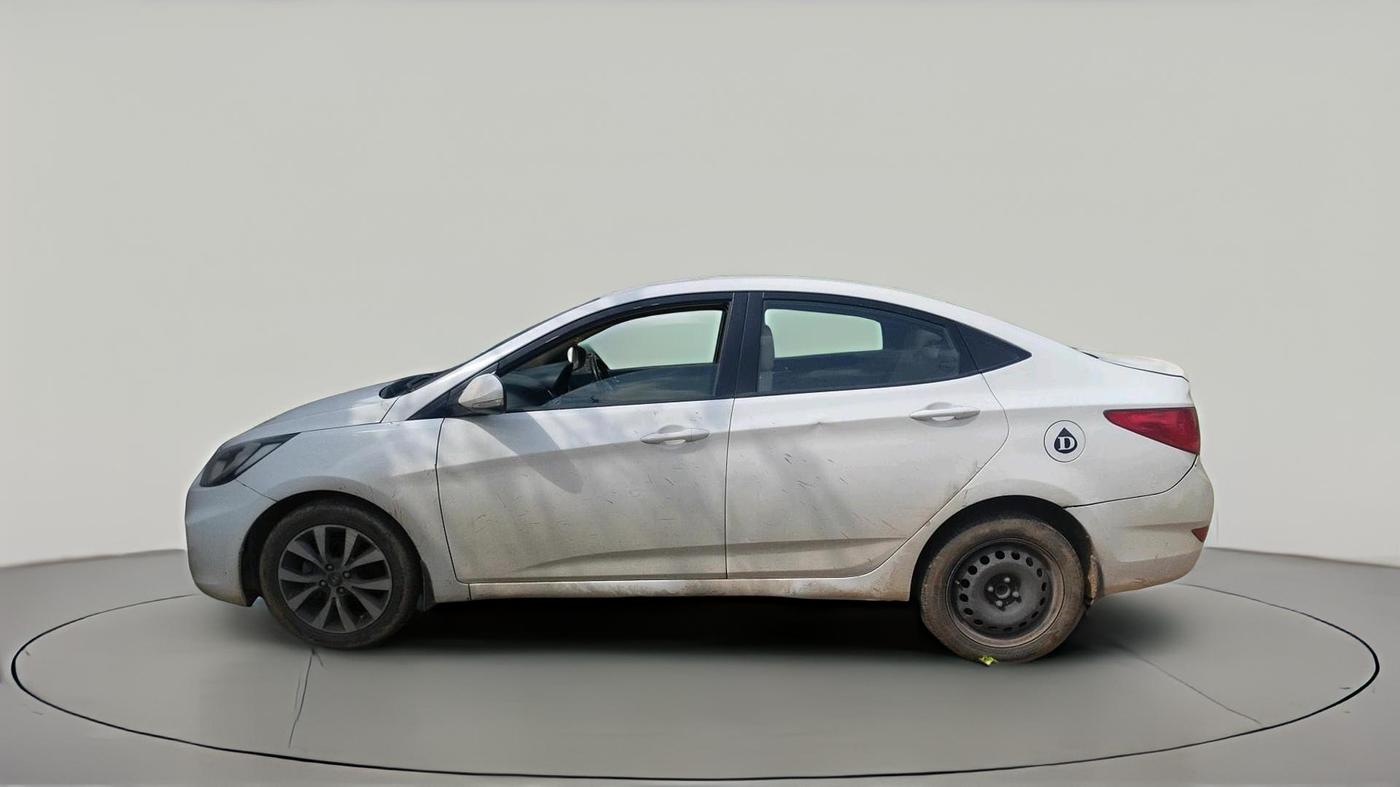 2013 Hyundai Verna FLUIDIC 1.6 CRDI SX, Diesel, Manual, 1,99,381 km, exterior