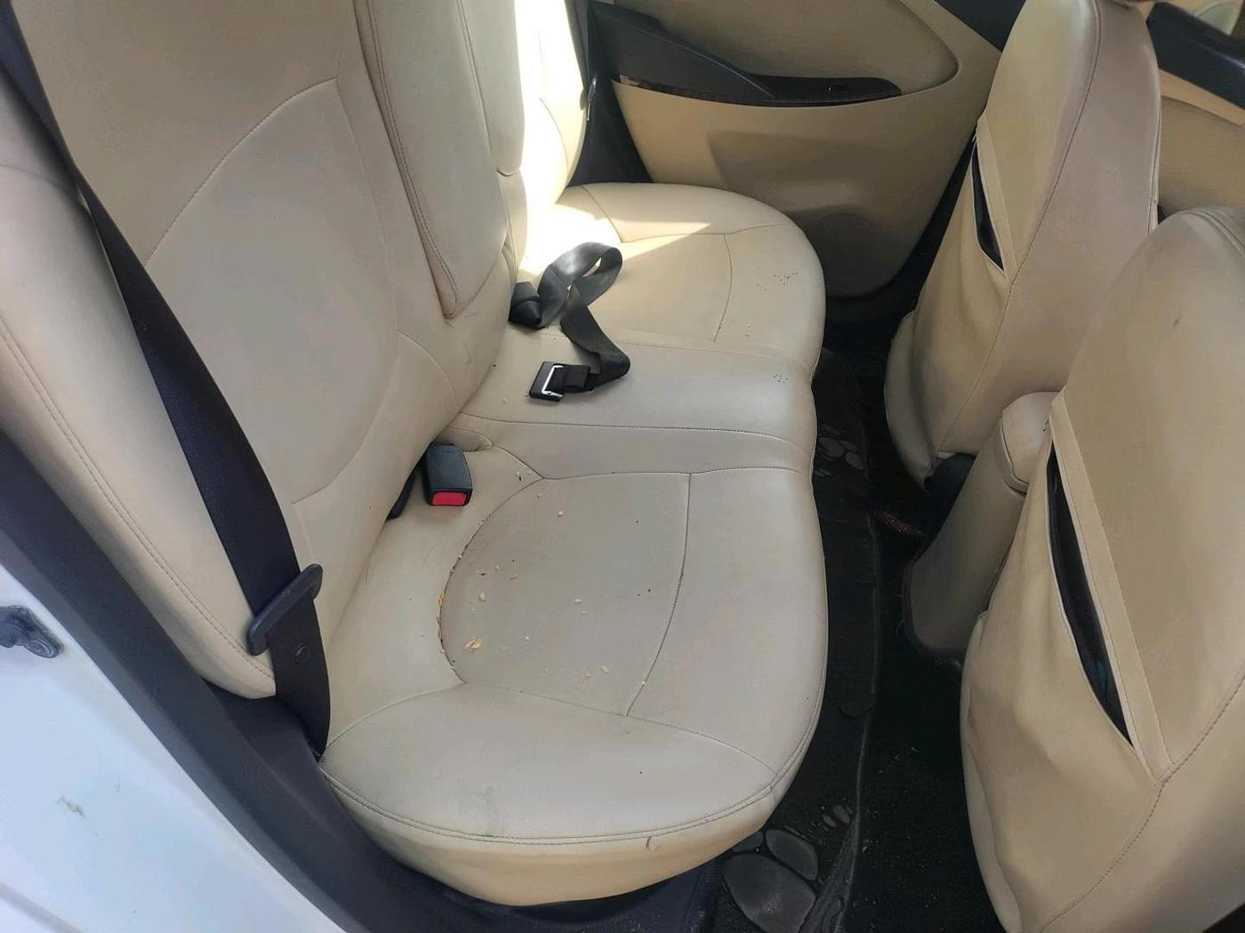 2013 Hyundai Verna FLUIDIC 1.6 CRDI SX, Diesel, Manual, 1,99,381 km, interior