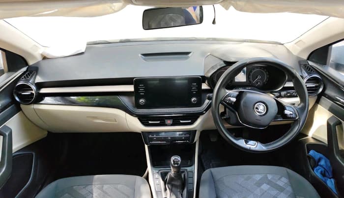 2023 Skoda SLAVIA AMBITION 1.0L TSI MT, Petrol, Manual, 32,372 km, interior