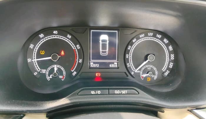 2023 Skoda SLAVIA AMBITION 1.0L TSI MT, Petrol, Manual, 32,372 km, interior