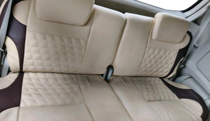 2012 Toyota Innova 2.5 G2 7STR, Diesel, Manual, 1,85,894 km, interior