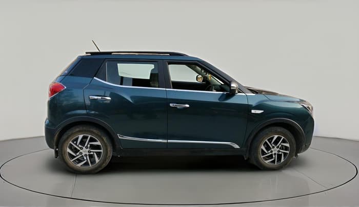 2023 Mahindra XUV300 W6 1.2 PETROL AMT, Petrol, Automatic, 41,309 km, exterior