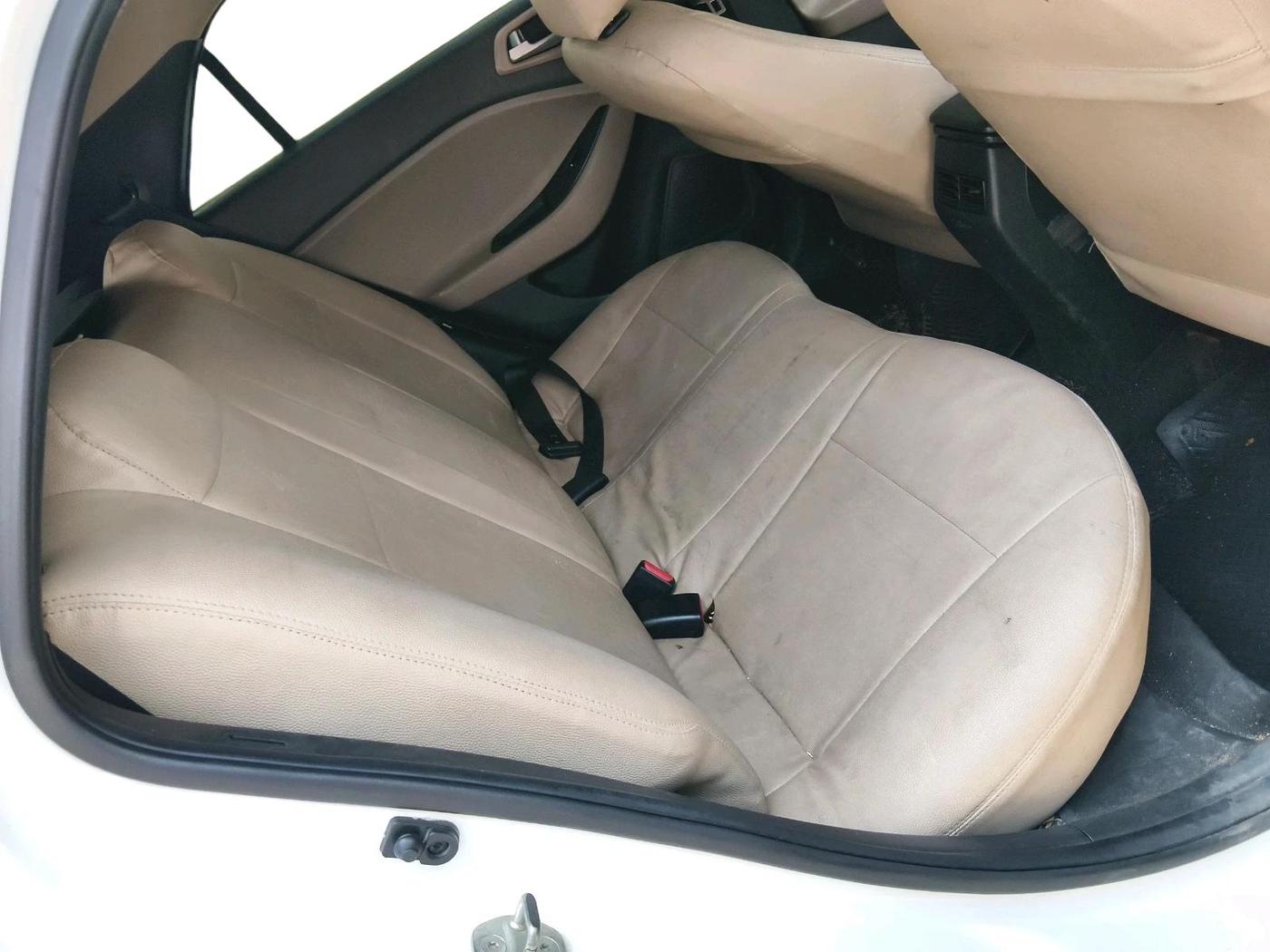 2019 Hyundai Elite i20 SPORTZ PLUS 1.2, Petrol, Manual, 1,42,822 km, interior