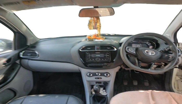 2022 Tata Tiago XT CNG, CNG, Manual, 6,208 km, interior