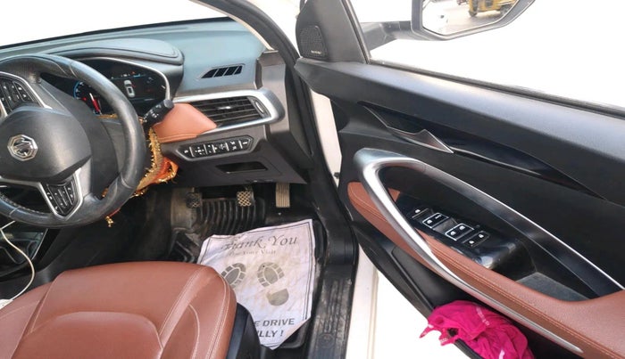 2020 MG HECTOR PLUS SHARP 2.0 DIESEL TURBO MT 6-STR, Diesel, Manual, 1,06,506 km, interior