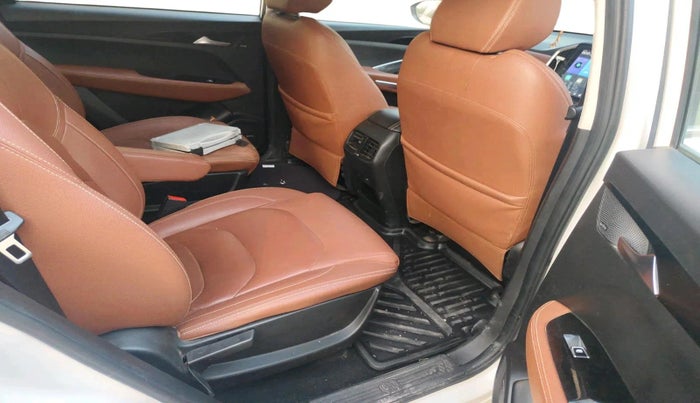 2020 MG HECTOR PLUS SHARP 2.0 DIESEL TURBO MT 6-STR, Diesel, Manual, 1,06,506 km, interior