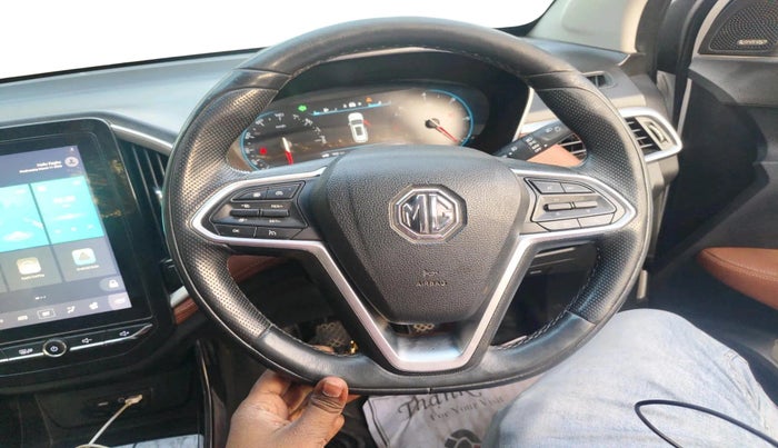 2020 MG HECTOR PLUS SHARP 2.0 DIESEL TURBO MT 6-STR, Diesel, Manual, 1,06,506 km, interior