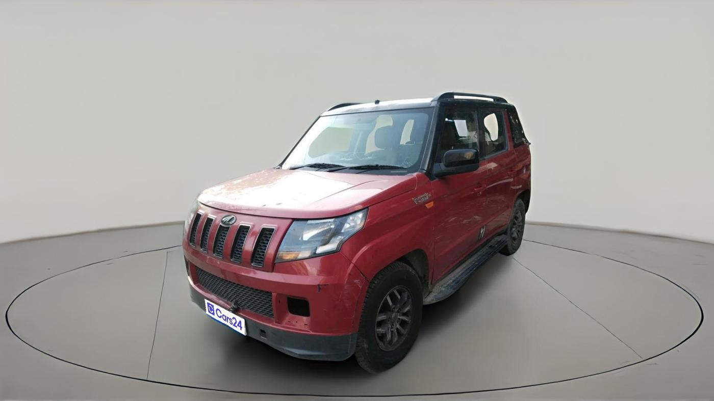 2018 Mahindra TUV300 T10 DUAL TONE, Diesel, Manual, 1,02,598 km, exterior