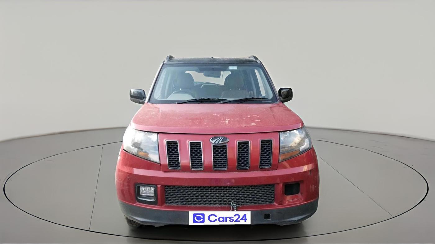 2018 Mahindra TUV300 T10 DUAL TONE, Diesel, Manual, 1,02,598 km, exterior
