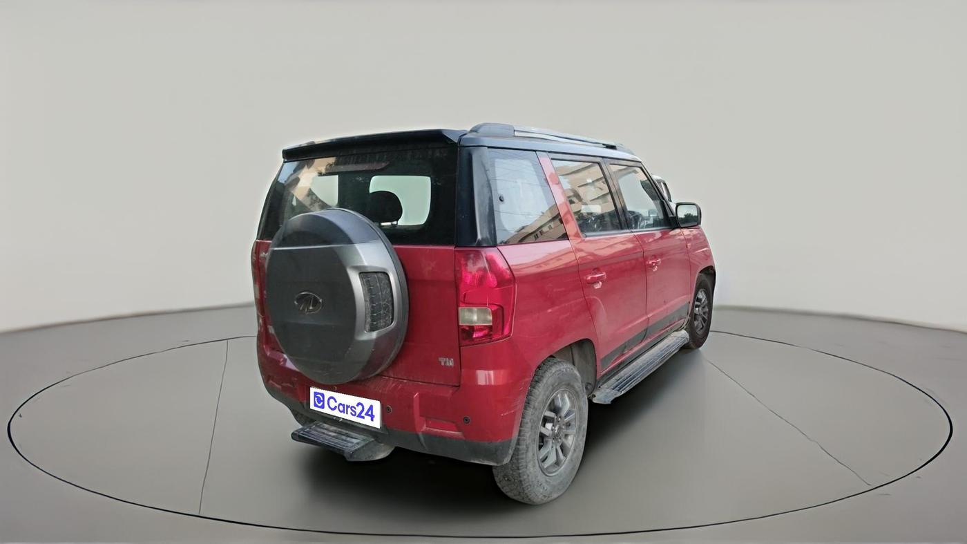 2018 Mahindra TUV300 T10 DUAL TONE, Diesel, Manual, 1,02,598 km, exterior