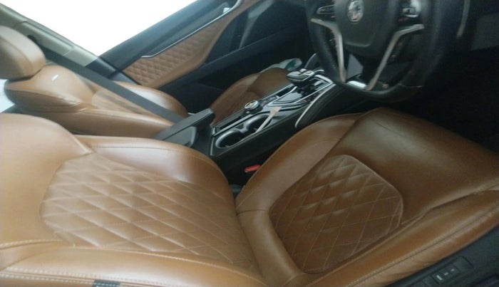 2021 MG GLOSTER SAVVY 6 STR 2.0 TWIN TURBO 4WD, Diesel, Automatic, 56,562 km, interior