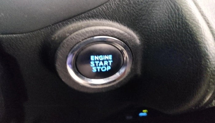 2017 Toyota Innova Crysta 2.8 ZX AT 7 STR, Diesel, Automatic, 1,57,768 km, interior