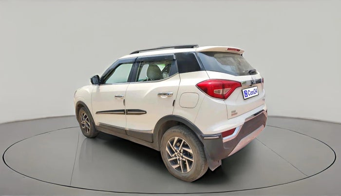 2023 Mahindra XUV300 W8 (O) 1.5 DIESEL, Diesel, Manual, 27,439 km, exterior