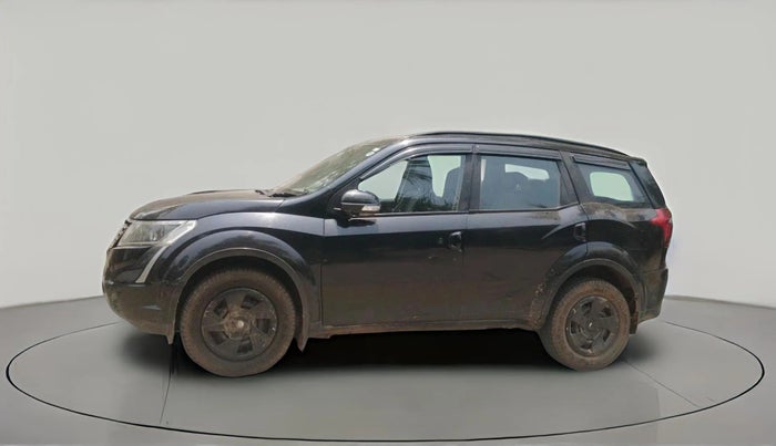 2018 Mahindra XUV500 W7, Diesel, Manual, 1,65,994 km, exterior